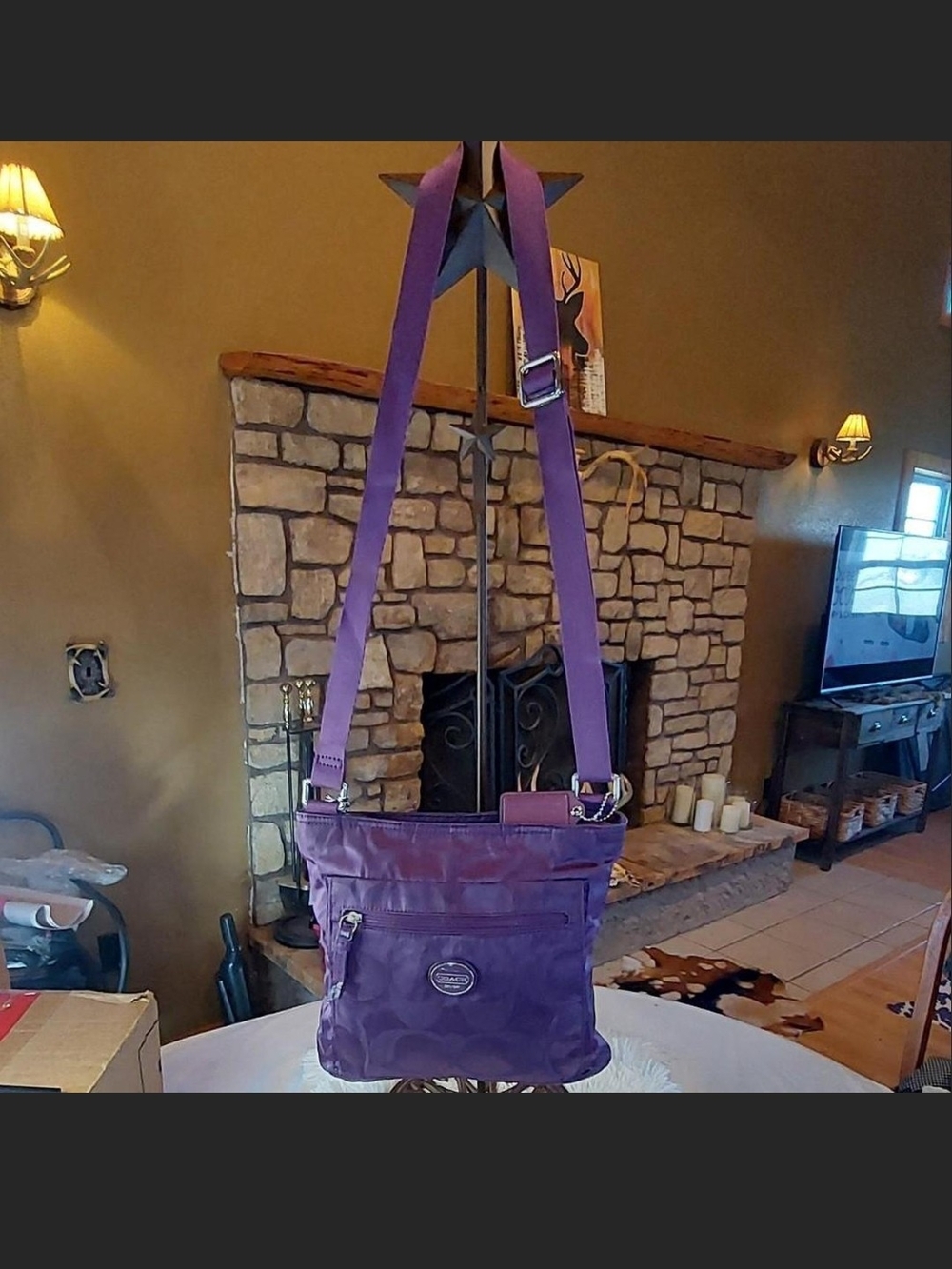 COACH Signature Getaway Purple Nylon Crossbody Bag PRISTINE LIKE-NEW CONDITION